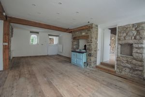 Photo 24- click for photo gallery